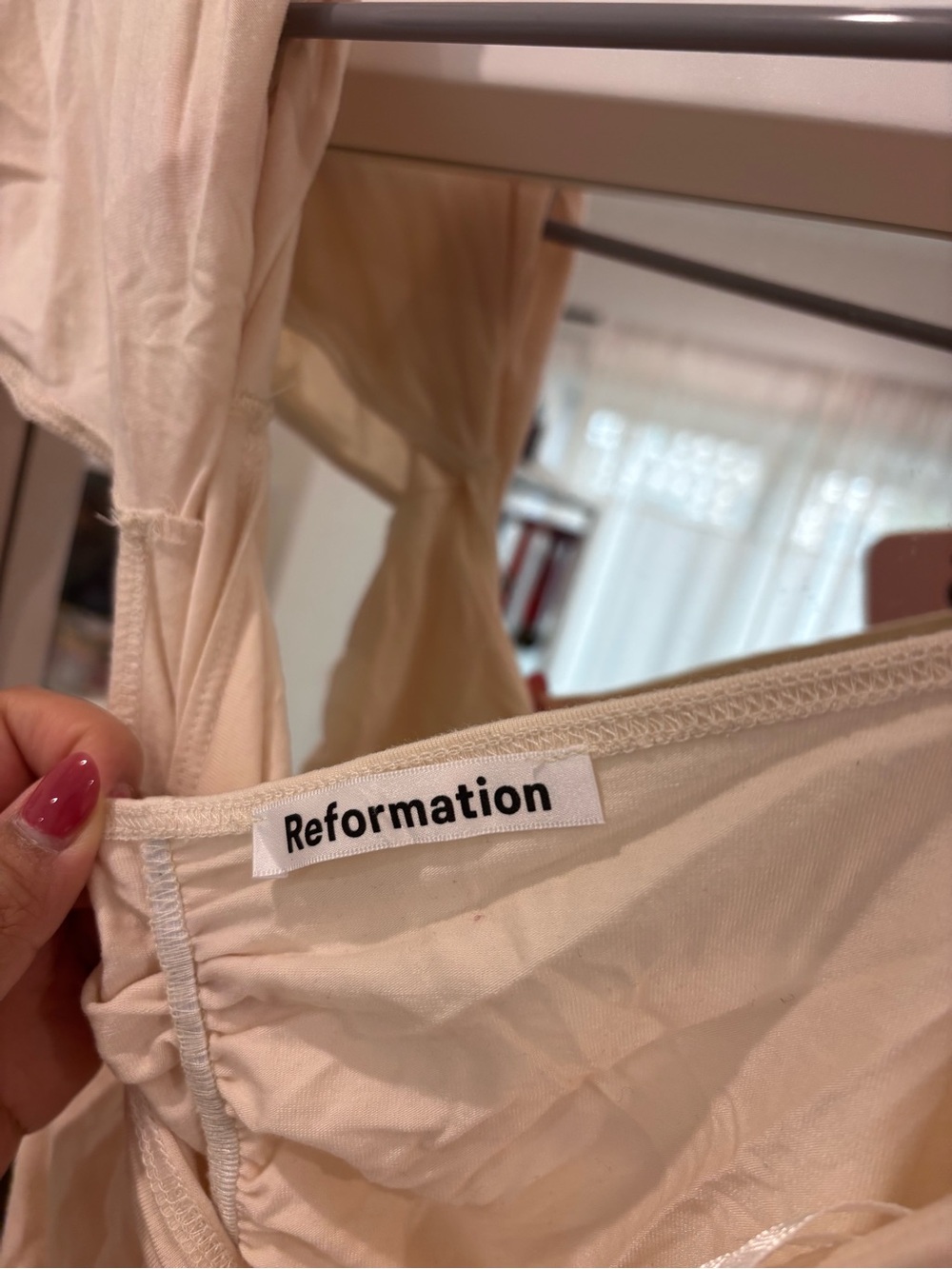 Reformation RARE Sample Sale: Ruched V-Neck Puff Sleeve Top in Light Beige - Picture 3 of 4